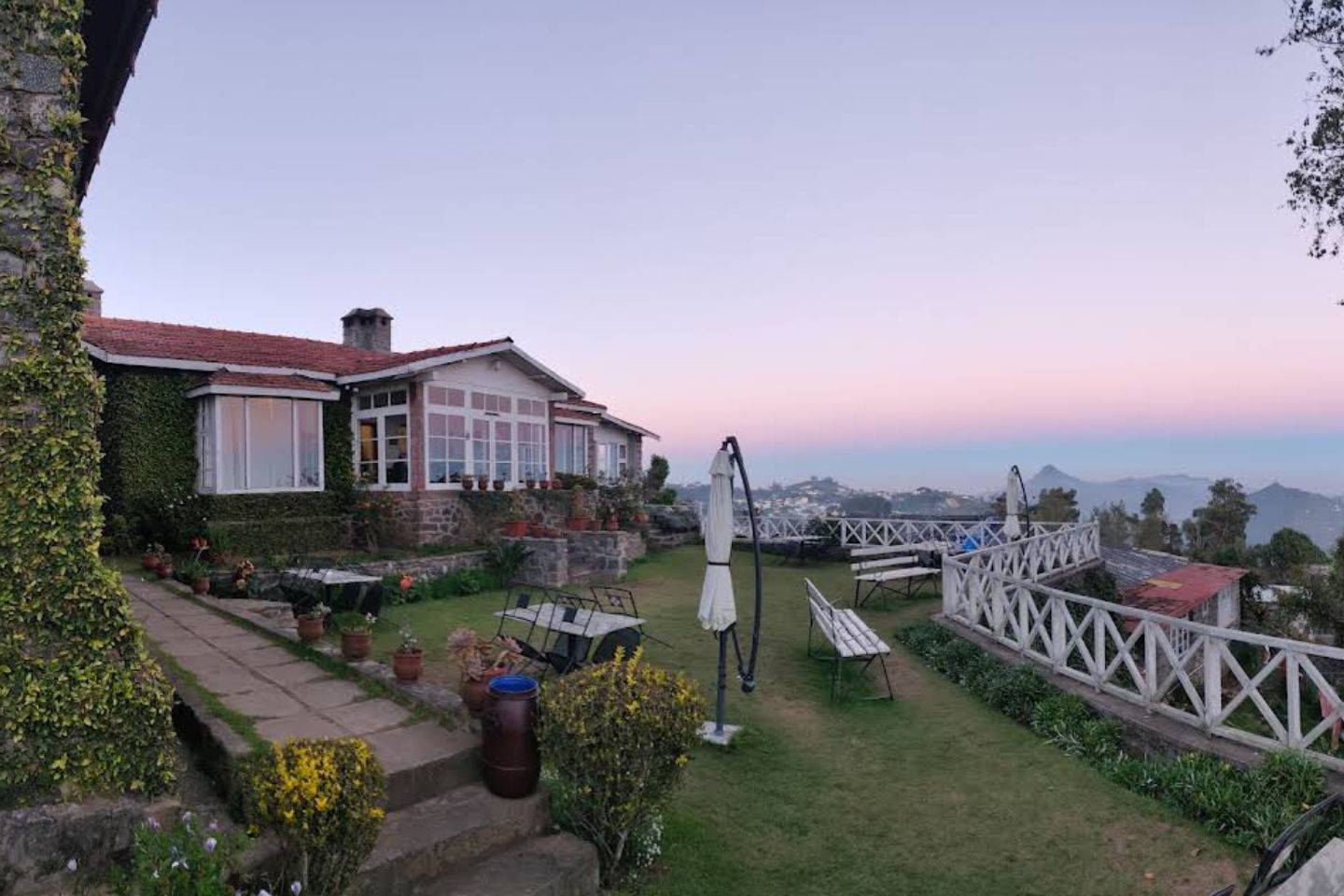 Lively Kodaikanal Package Tour for 1 Night & 2 Days