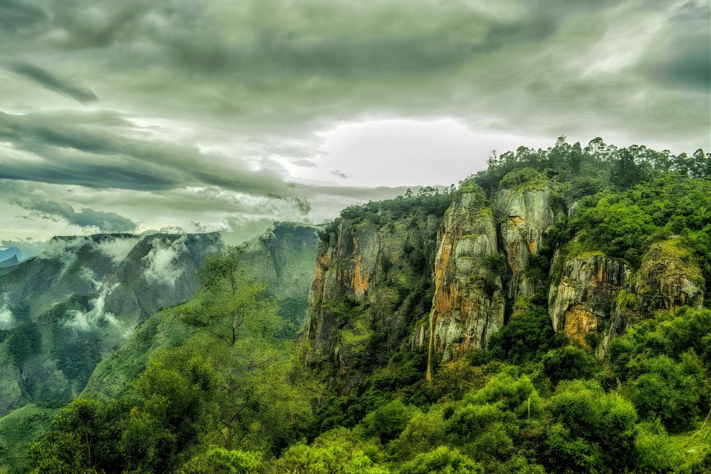 Vembadi Peak Kodaikanal